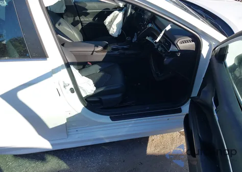 2022 Toyota Camry Se из США, поврежденный, VIN 4T1T11AK7NU061695